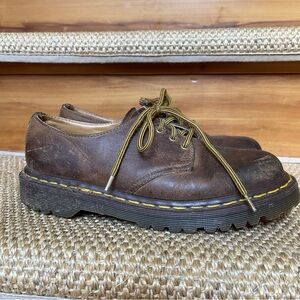 Vintage Dr. Martens | Made in England | Oxford shoes
